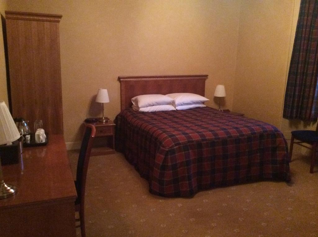 Taychreggan Hotel Dundee Habitación foto